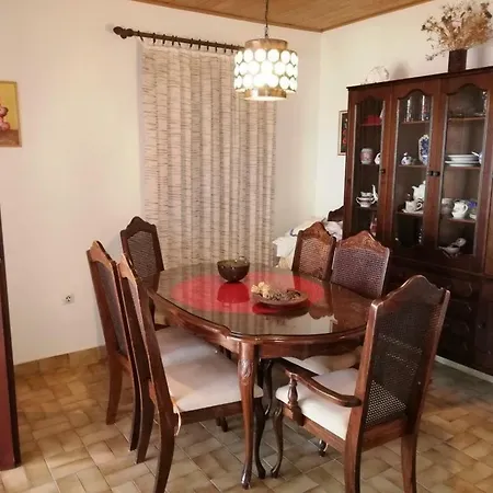 Nata- 3 Bedroom Beach