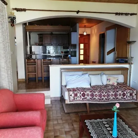Nata- 3 Bedroom Beach Stanici