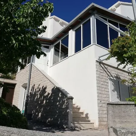 Nata- 3 Bedroom Beach Apartment *